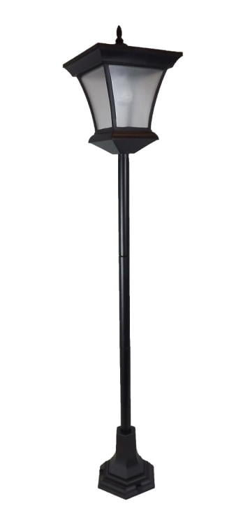 Oświetlenie ogrodowe typu latarnia na słupie