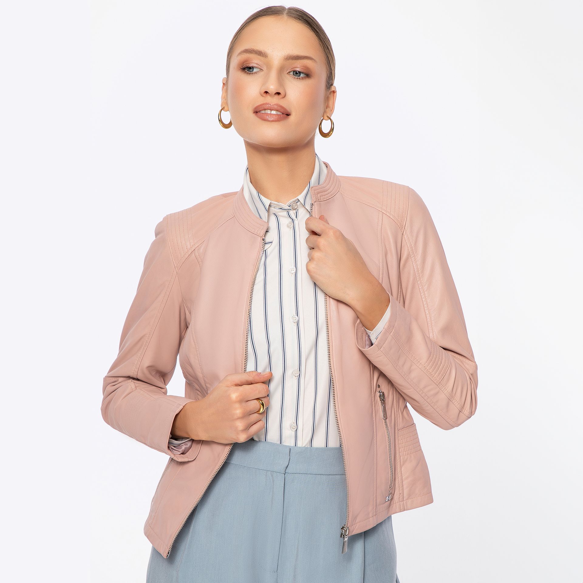 Damska kurtka ze skóry owczej z przeszyciami różowa