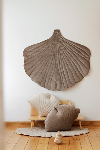 Mata welwetowa liść miłorzębu 