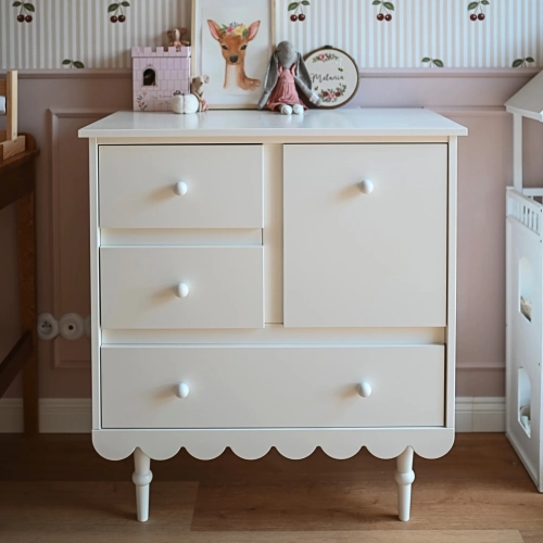 Komoda biała mała babushka