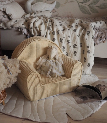 Fotelik dla dzieci żółty sztruksowy