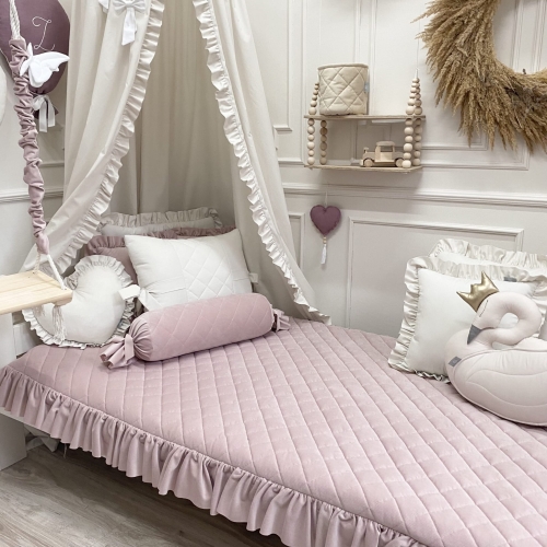 AKSAMITNA PIKOWANA NARZUTA Z FALBANKĄ 130x220cm VELVET PASTELOWY RÓŻ