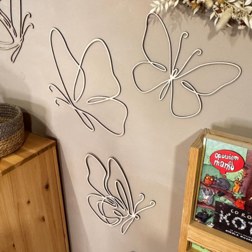 Drewniane motylki na ścianę