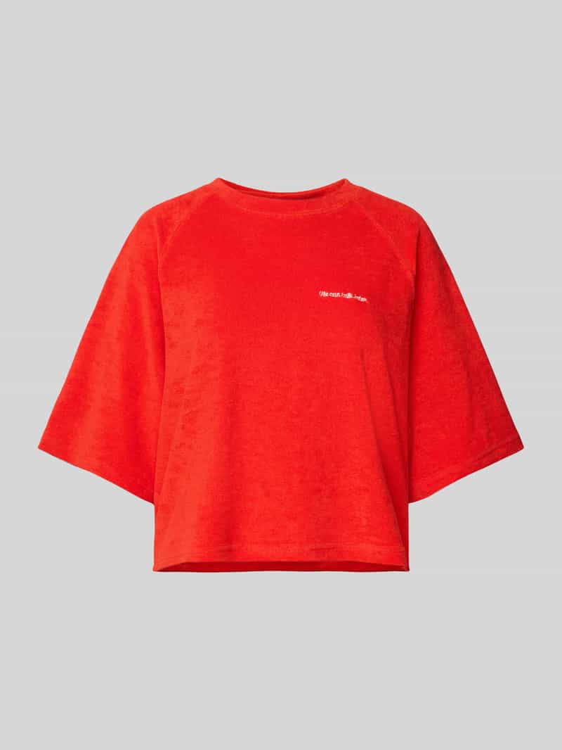 T-shirt z wyhaftowanym napisem