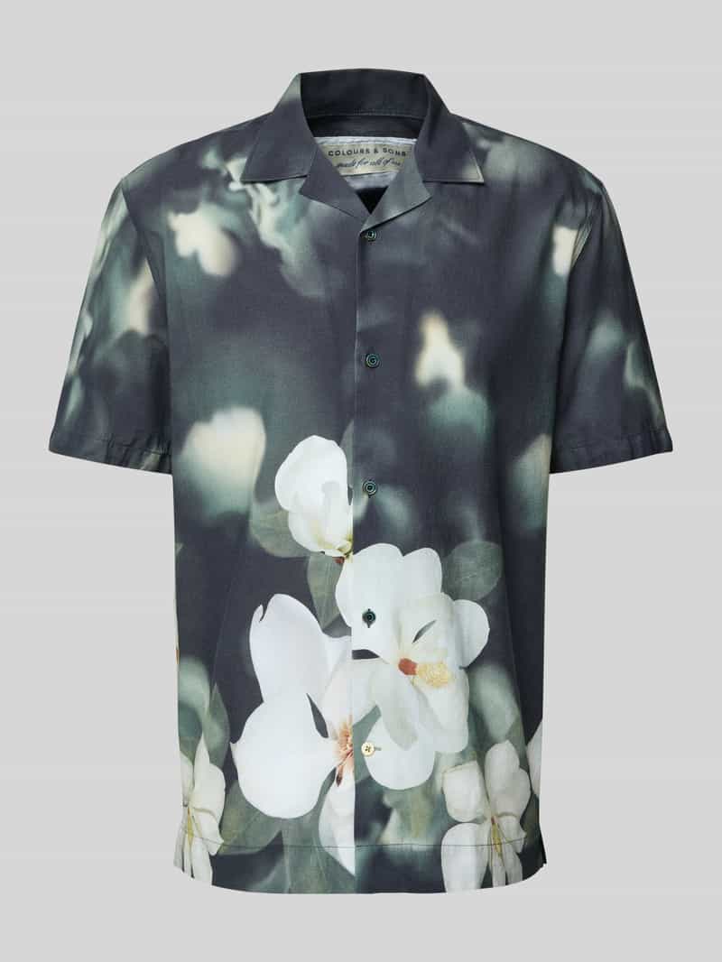 Koszula casualowa o kroju regular fit z kołnierzem z połami