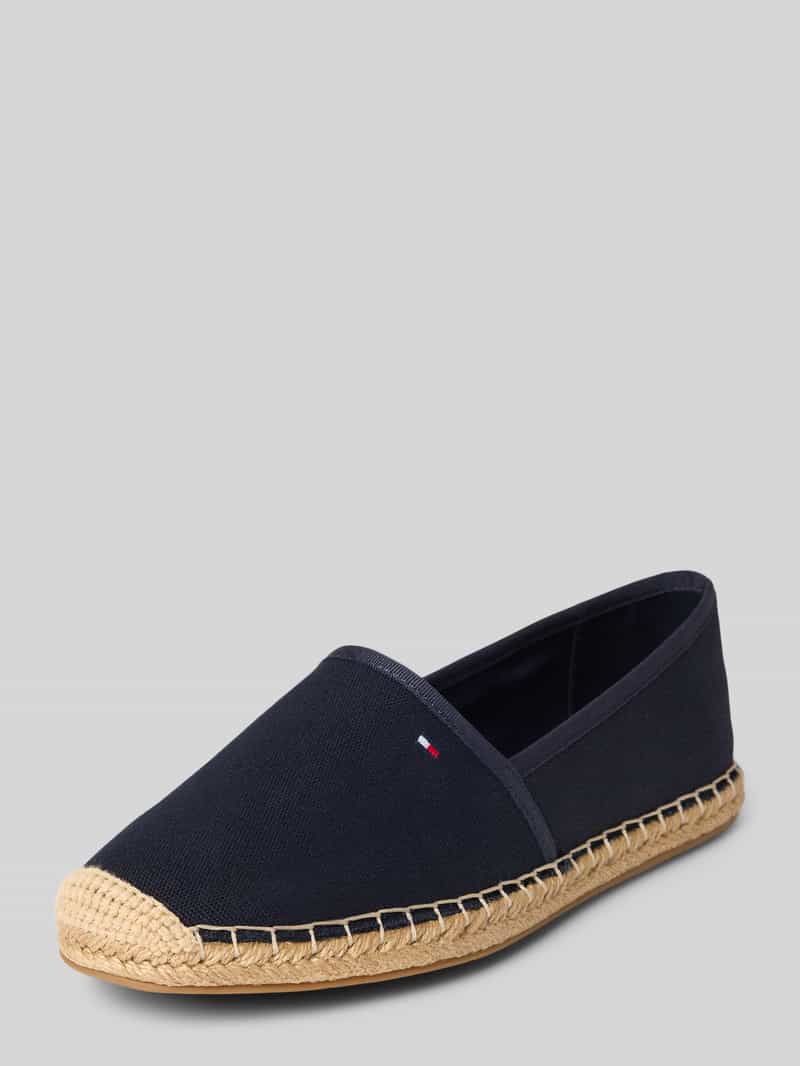 Espadryle z kanwy