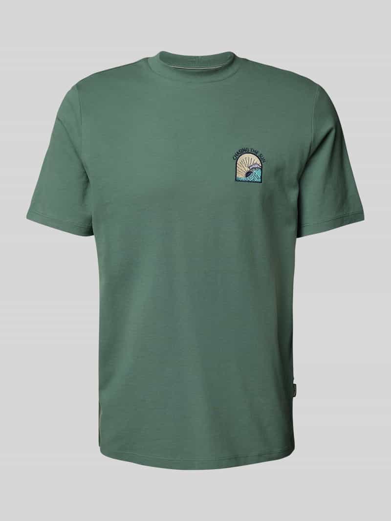 T-shirt z wyhaftowanym motywem i napisem model ‘JOBBE’