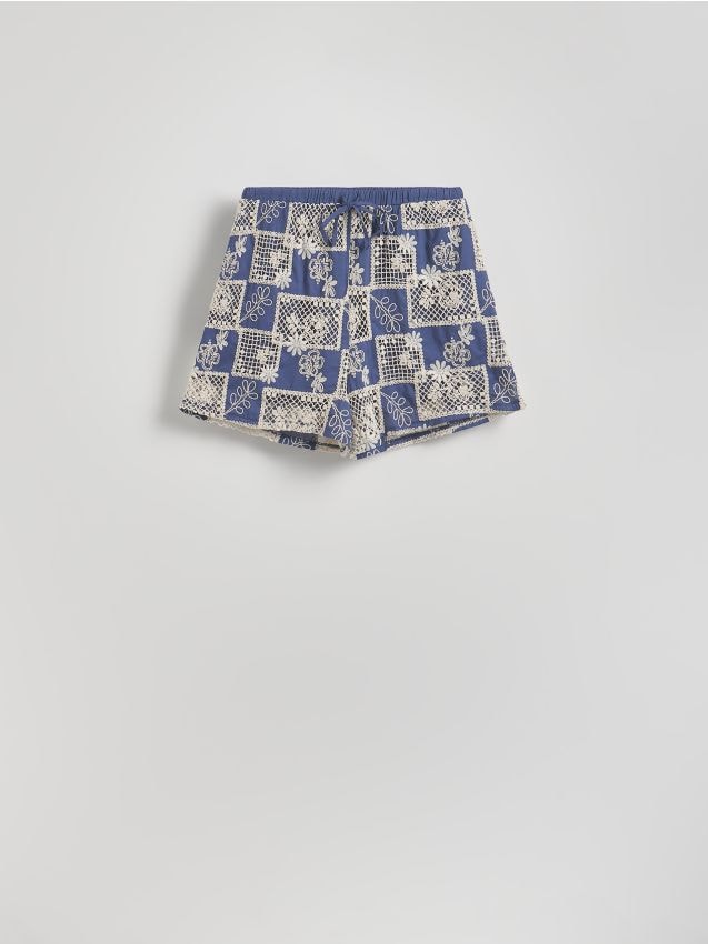 Reserved - Wzorzyste szorty z haftem - wielobarwny