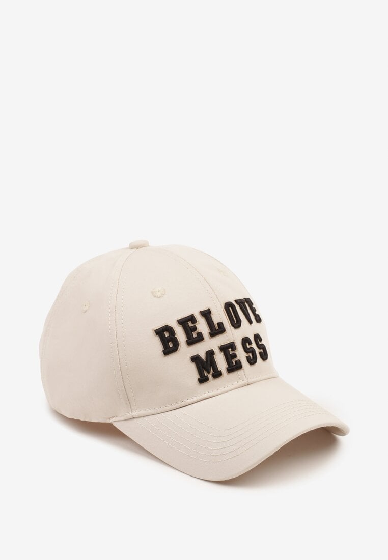 Beżowa Bawełniana Czapka z Daszkiem Ozdobiona Napisem Borazia