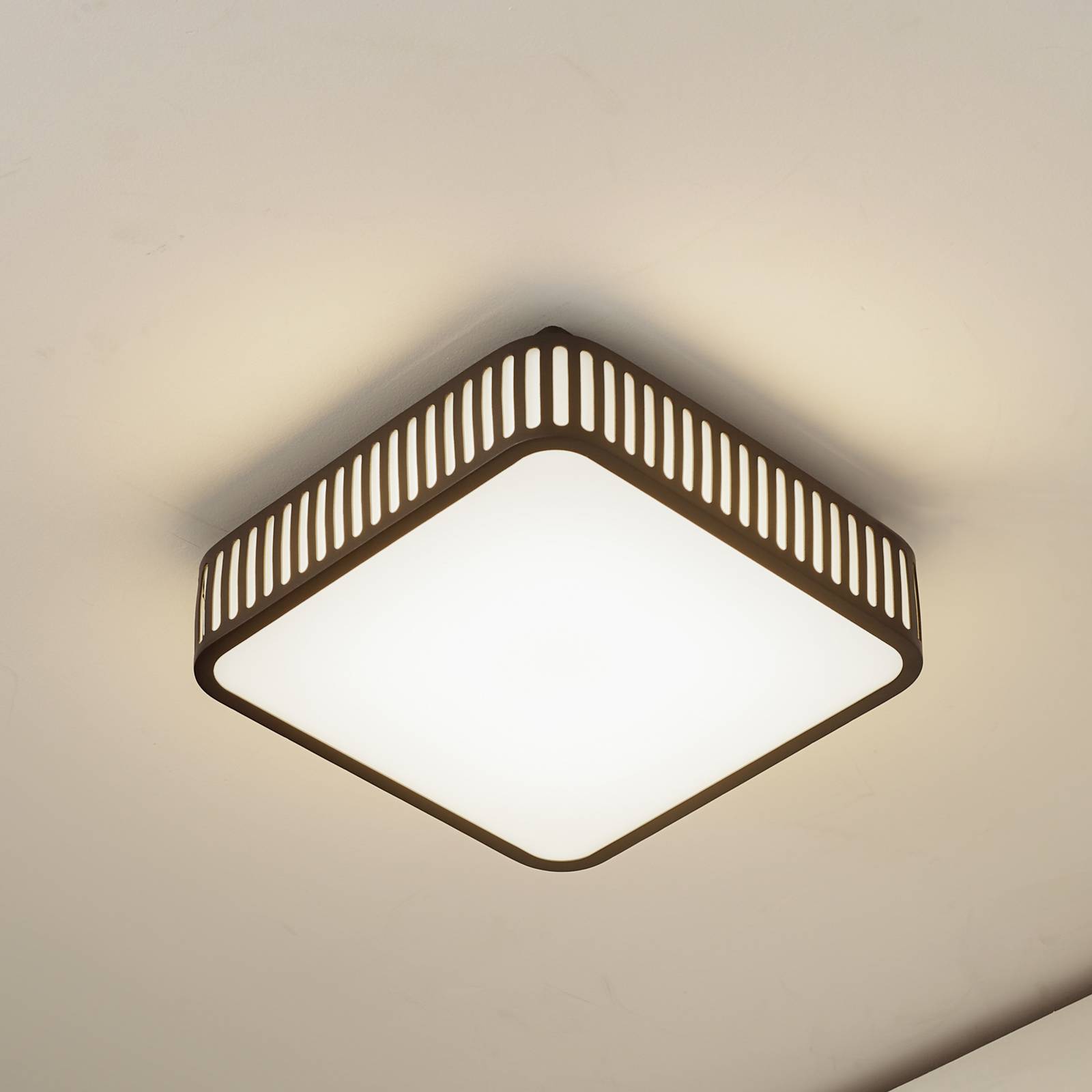 Lindby Lampa sufitowa zewnętrzna LED Lurinda, 26 cm czarna, IP44