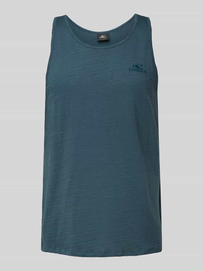 Top z wyhaftowanym logo