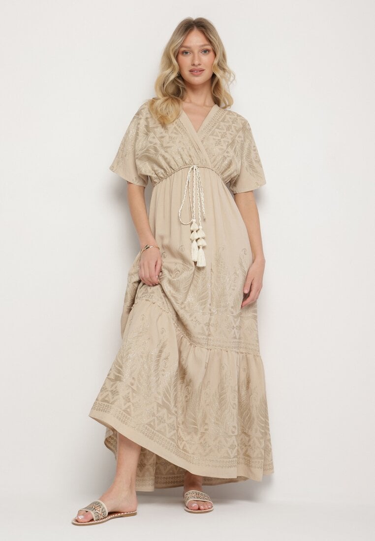 Beżowa Kopertowa Sukienka z Wiskozy Zdobiona Frędzlami i Metalicznym Haftem Redeirae