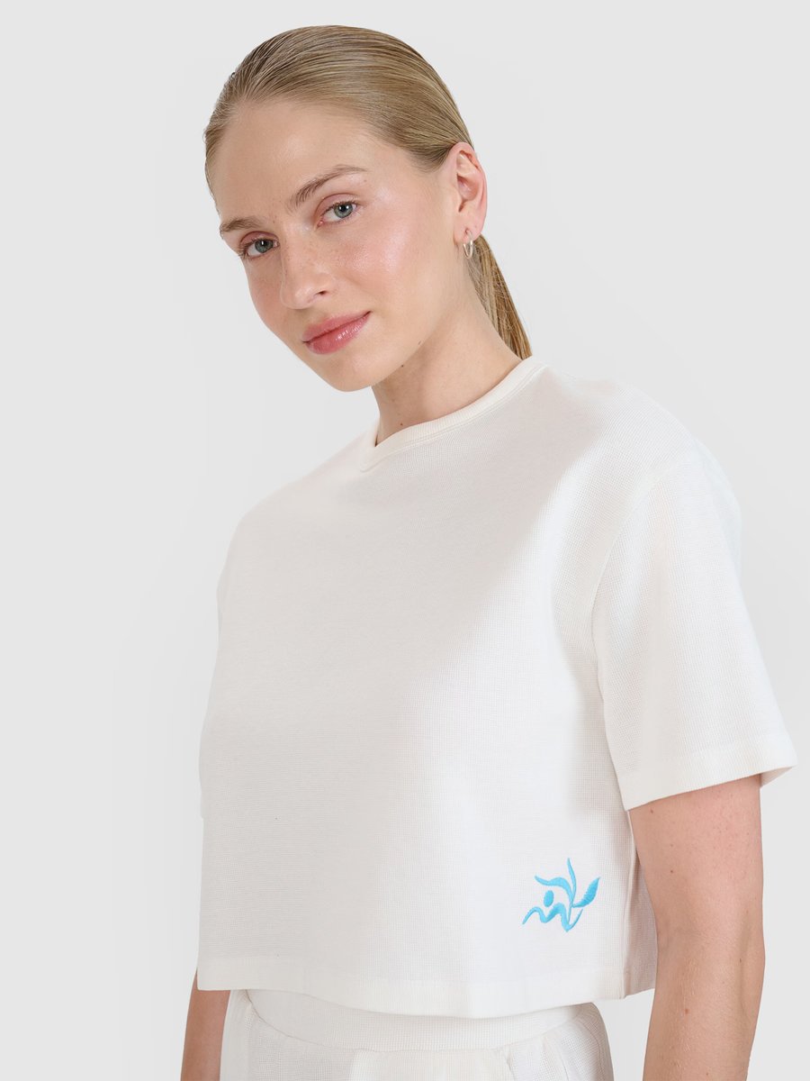 4F T-shirt crop top z waflowej dzianiny damski 4FWSS25TTSHF1977-11S Biały Roz. XS
