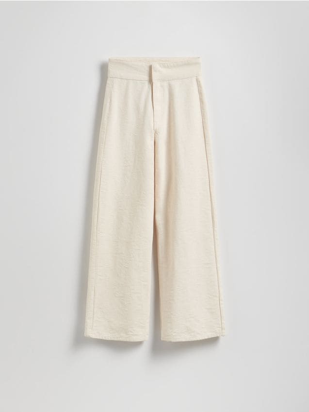 Reserved - Jeansy z szerokimi nogawkami - kremowy