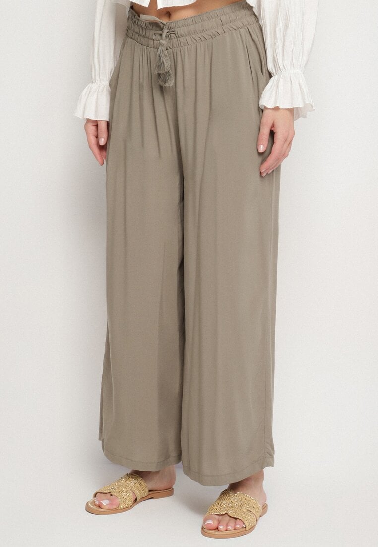 Ciemnozielone Wiskozowe Spodnie o Szerokim Kroju Ozdobione Sznurkiem Natamia