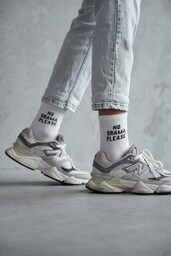 Skarpetki damskie w sportowym stylu z napisem No Drama Please białe Milena