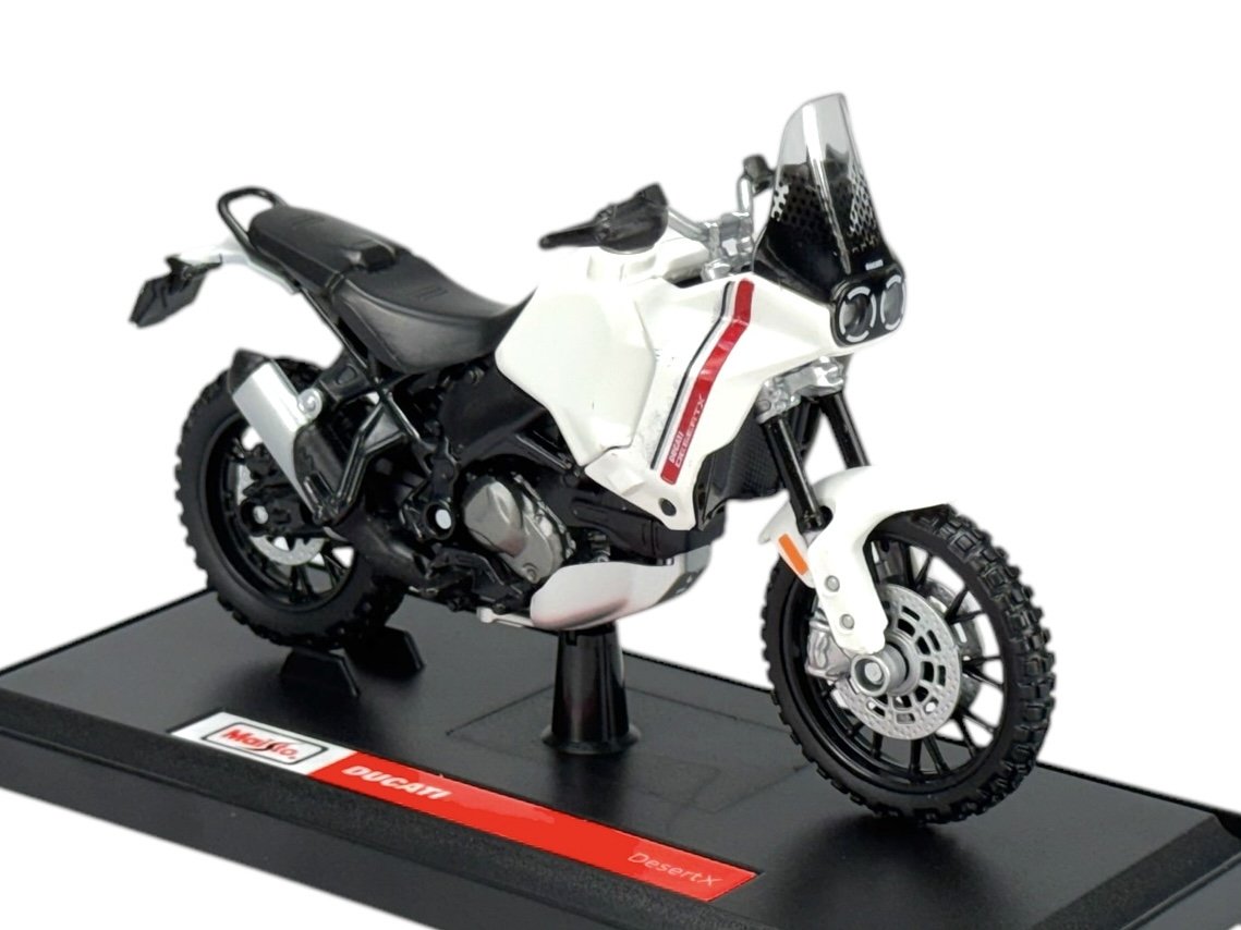 MAISTO DUCATI DESRTX 1:18 39300