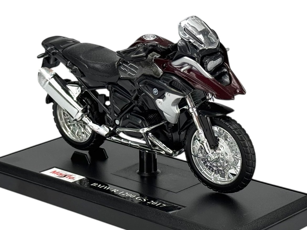 MAISTO 2017 BMW R1200 GS BRĄZOWY 1:18 39300