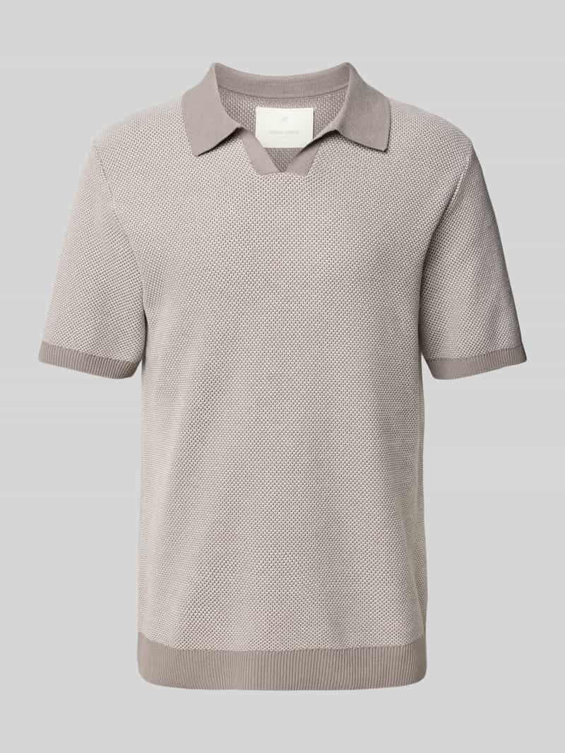 Koszulka polo o kroju regular fit z dekoltem w serek