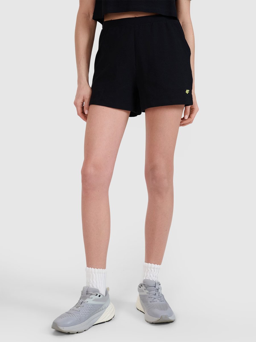 4F Spodenki dresowe z waflowej dzianiny damskie 4FWSS25TSHOF531-20S Czarny Roz. M