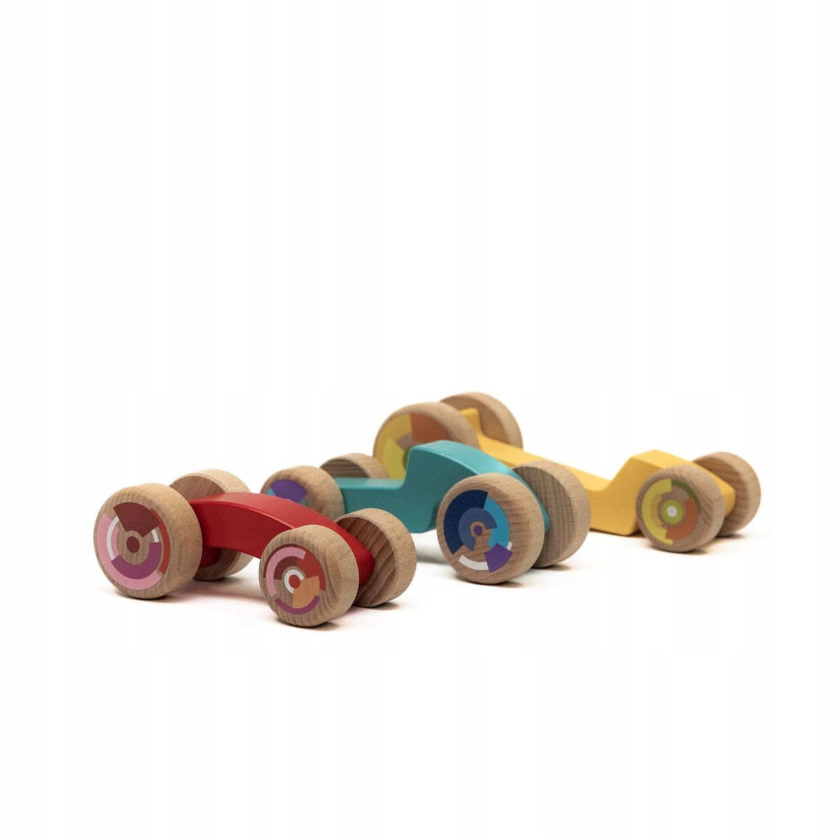 KOMPLET TRZECH DREWNIANYCH SAMOCHDÓW EKO