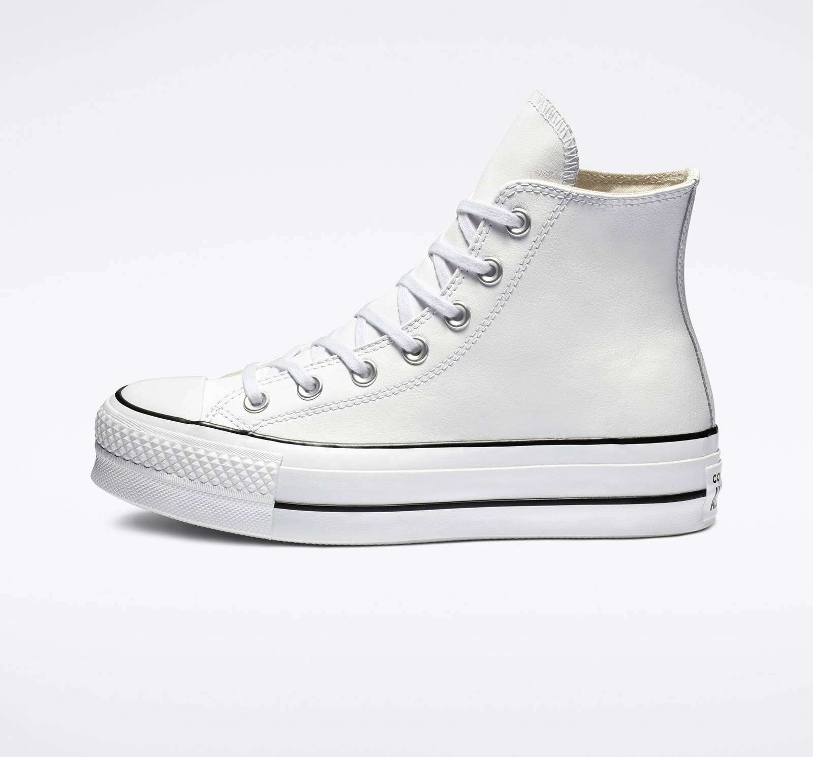 Chuck Taylor All Star Platform Leather 561676C