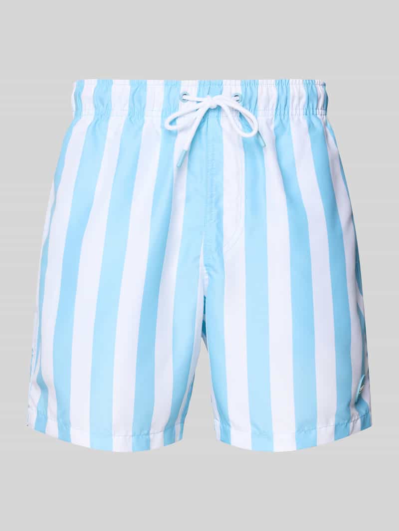 Spodenki kąpielowe o kroju regular fit z naszywką z logo