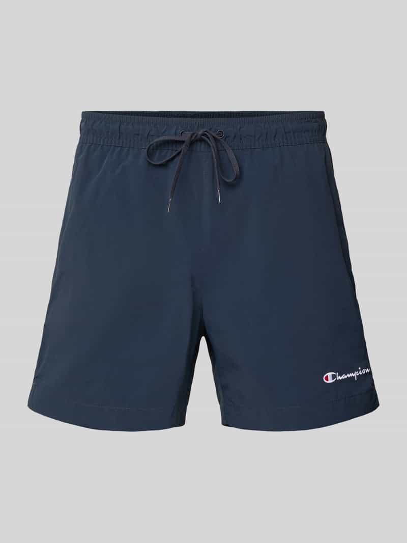 Spodenki kąpielowe o kroju regular fit z wyhaftowanym logo