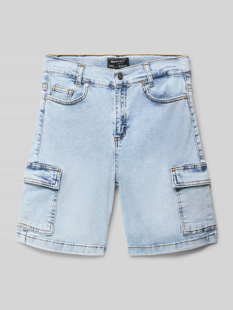 Szorty jeansowe o kroju regular fit z kieszeniami cargo