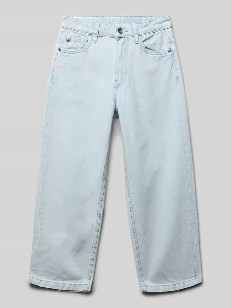 Jeansy z wpuszczanymi kieszeniami i detalem z logo