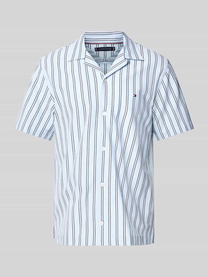 Koszula casualowa o kroju regular fit z paskami