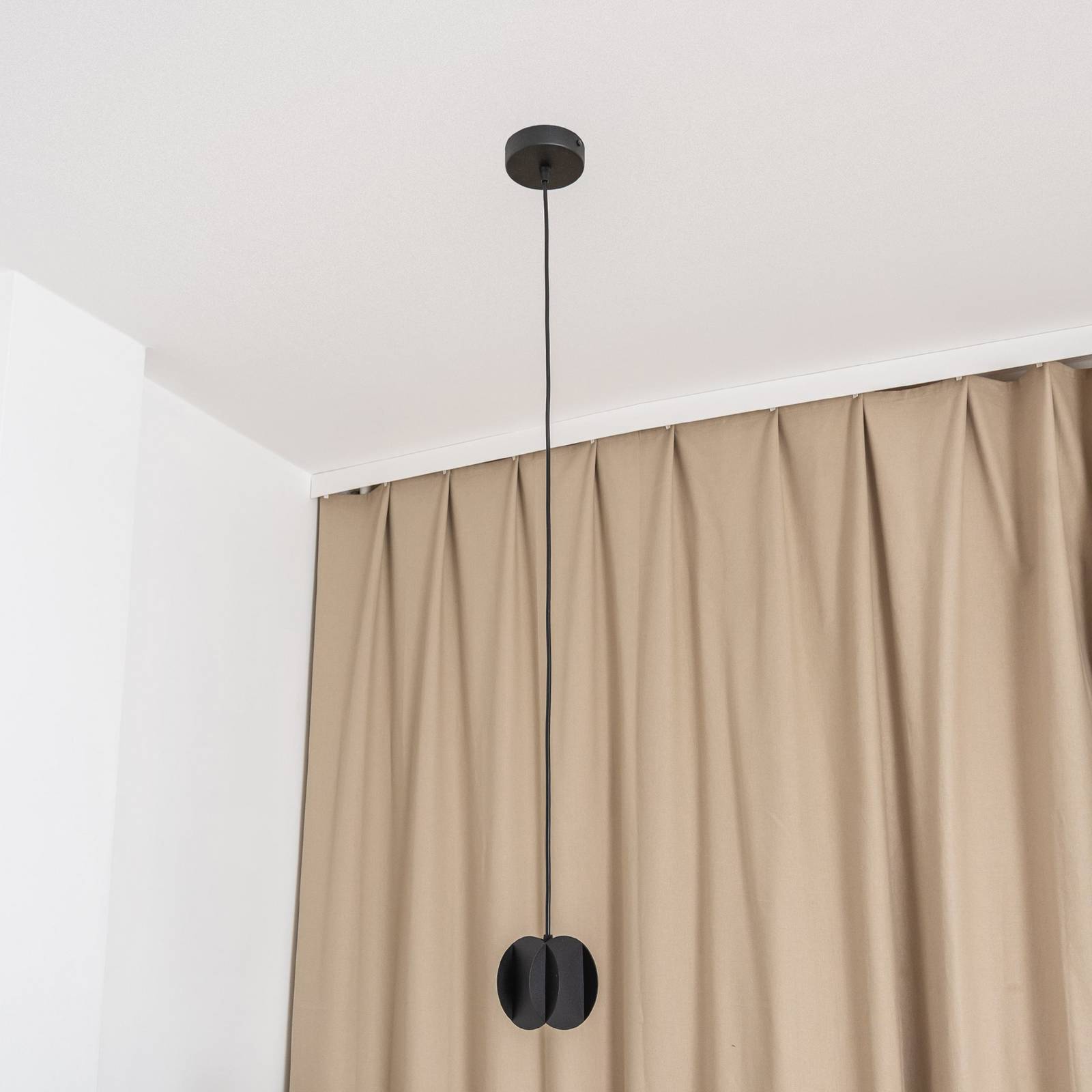Lampa wisząca GAMBIT HELAM, czarny, salon / jadalnia, metal, nowoczesny