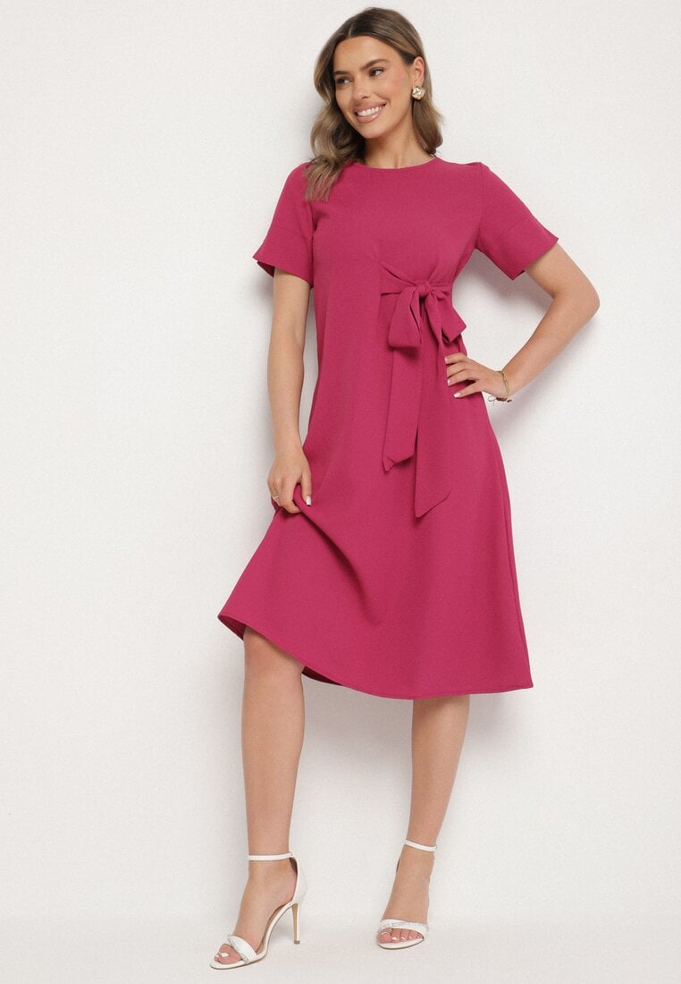 Fioletowa Sukienka Vices o Rozkloszowanym Kroju z Ozdobnym Wiązaniem Folaziela