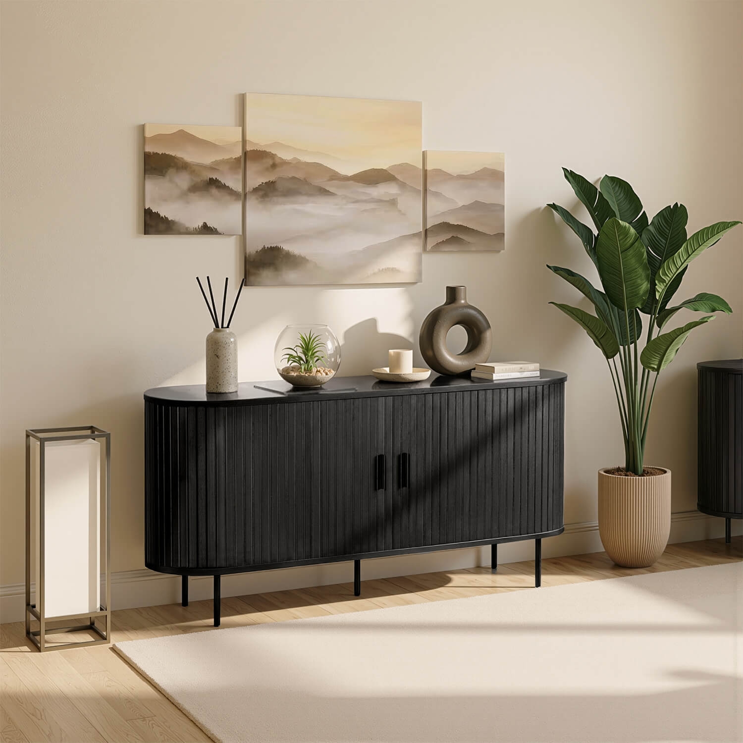 Komoda do Salonu Rozsuwana TRISH 140 cm Czarna Dwudrzwiowa Ryflowana Nowoczesna