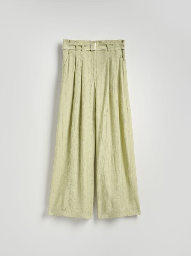 Reserved - Wiskozowe spodnie z paskiem - jasnozielony