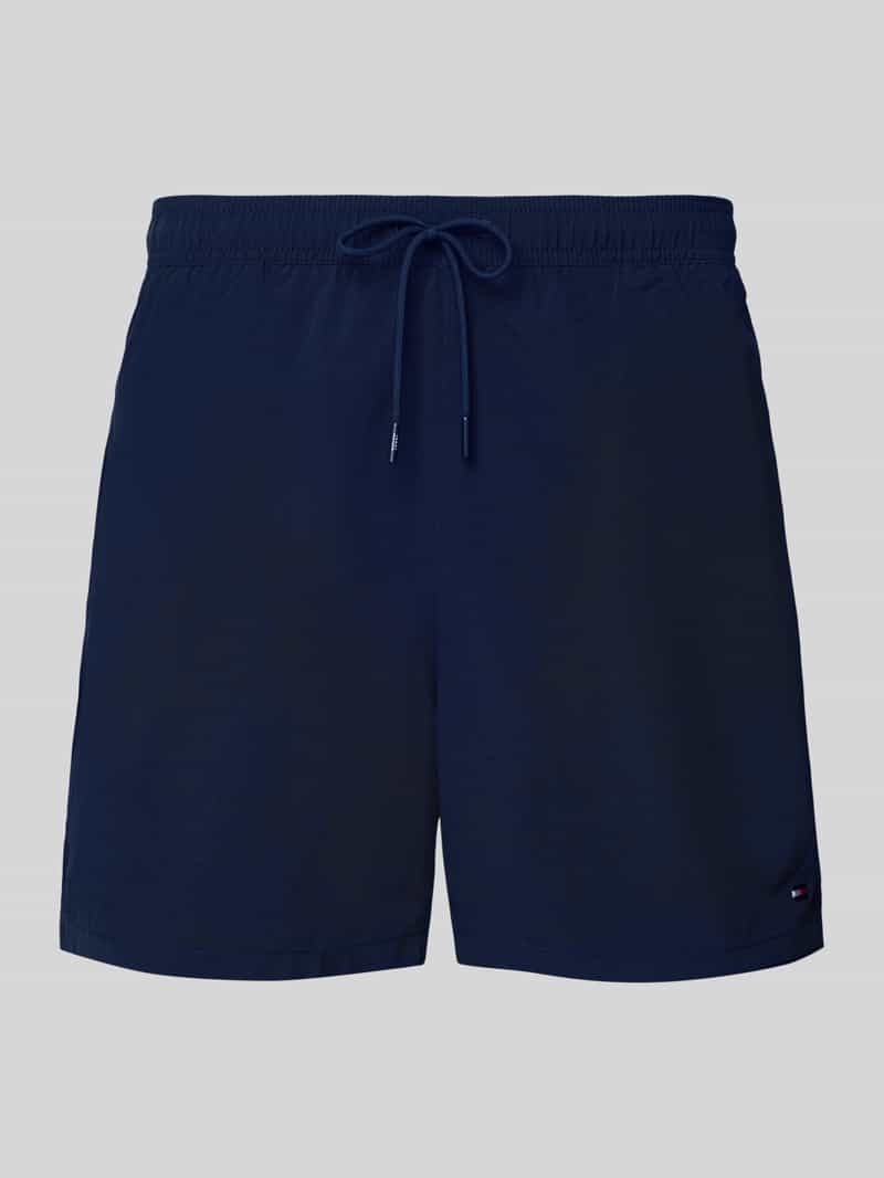 Spodenki kąpielowe o kroju regular fit z wyhaftowanym logo