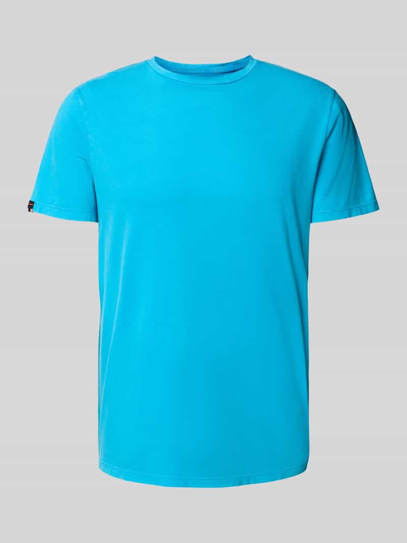 T-shirt z detalem z logo
