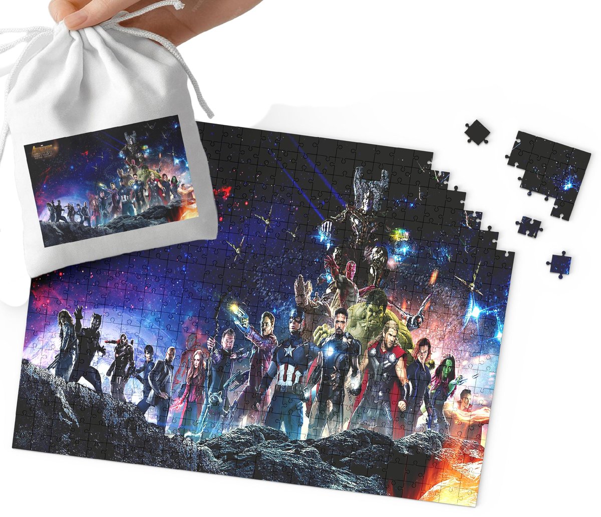 Puzzletradycyjne - Avengers Wzory Z Bajek I Gier Prezent 96El + Woreczek