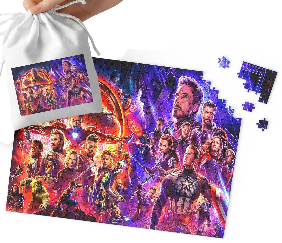 Puzzletradycyjne - Avengers Wzory Z Bajek I Gier Prezent 70El + Woreczek