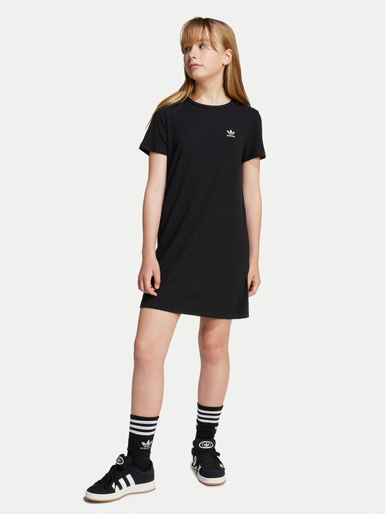adidas Sukienka codzienna Ribbed JC8429 Czarny Regular Fit