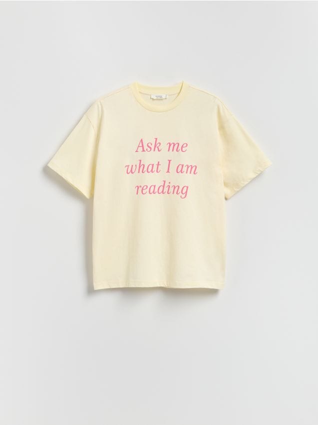 Reserved - T-shirt oversize z nadrukiem - jasnożółty