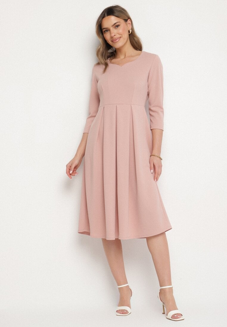 Jasnoróżowa Rozkloszowana Sukienka z Rękawem 3/4 Nomiel