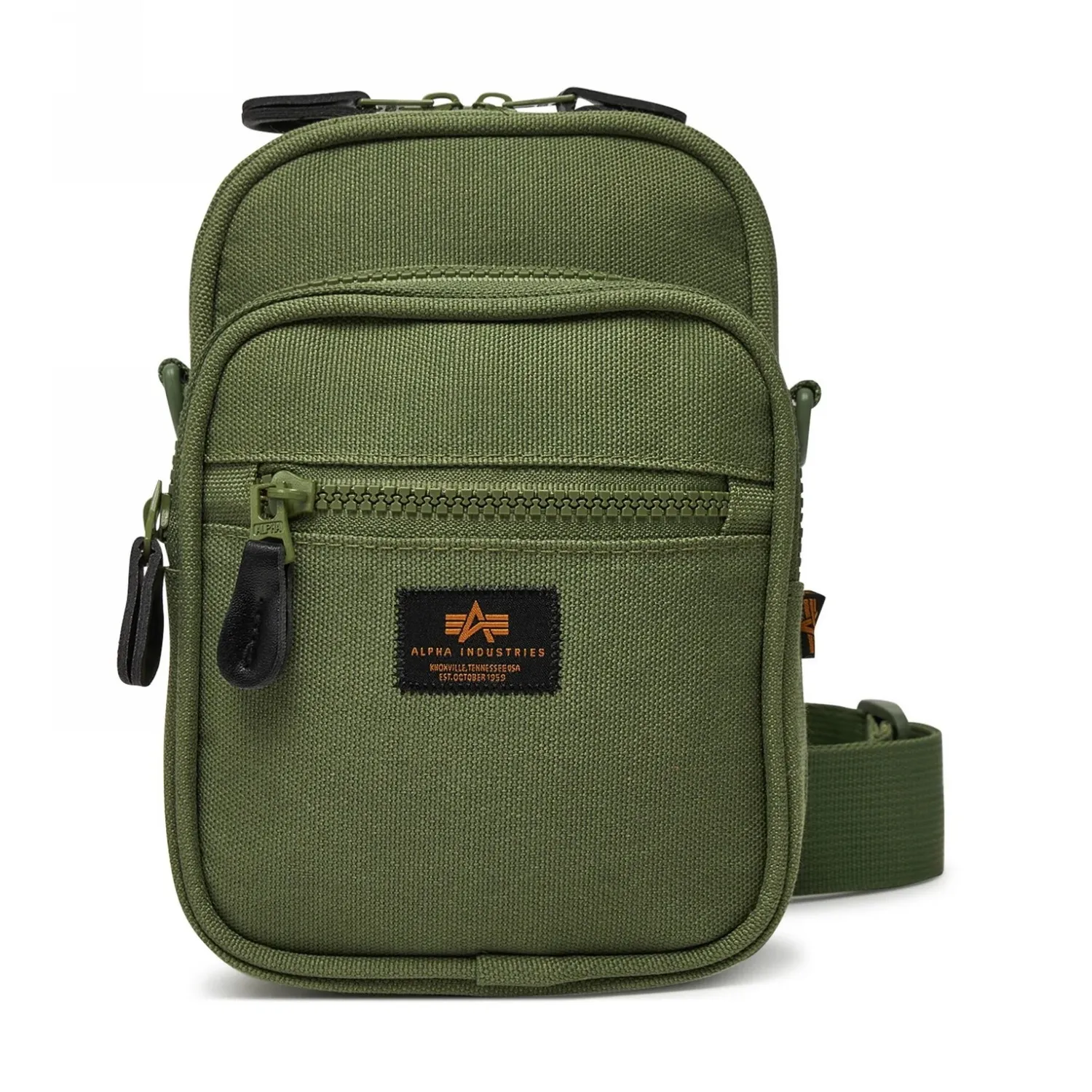 Torba na ramię Alpha Industries Label Messenger Small Bag 156941 01 - Sage Green • RATY 0% Kup dziś i zapłać za 30 dni GRATIS WYSYŁKA ZWROT DO 100 DNI