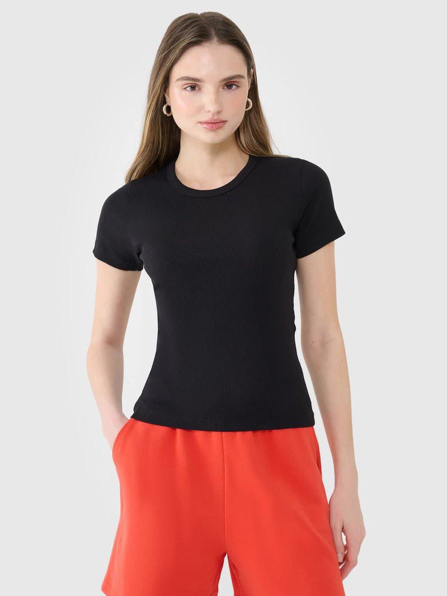4F T-shirt slim z prążkowanej dzianiny damski 4FWSS25TTSHF1968-20S Czarny Roz. S