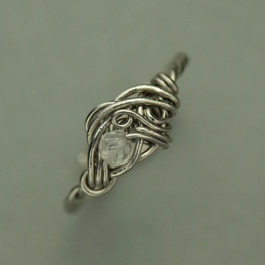 Mini pierścionek regulowany kryształ górski wire wrapping