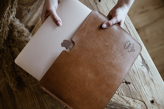 Pokrowiec macbook 16sleeve jasny brąz