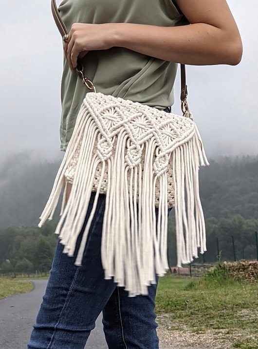 Pleciona Torebka Driada, makrama w stylu boho z frędzlami