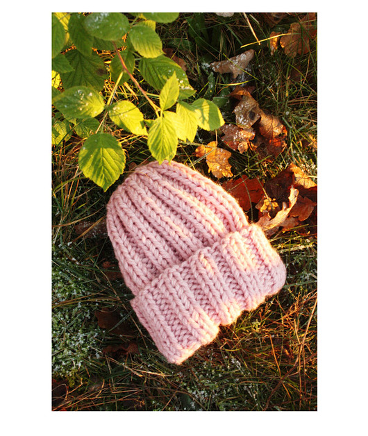 Czapka beanie z wełną pudrowy róż