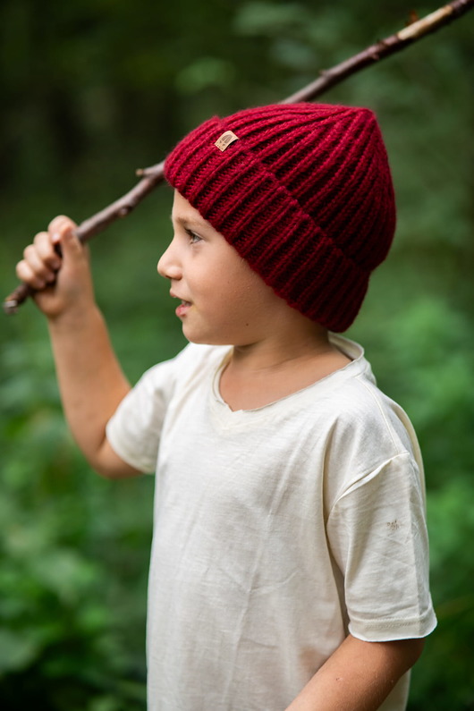 SÓWKA - puchata naturalna czapka dla dzieci różowy viva magenta