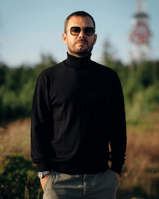 OCELOT - czarny męski golf L/XL